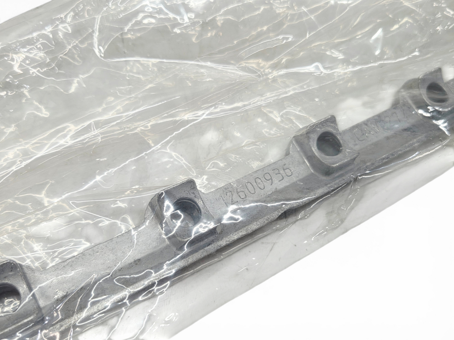 LS3 L99 6.2L Engine Rocker Arm Support Pedestal Shaft OEM GM 12600936 - Pair