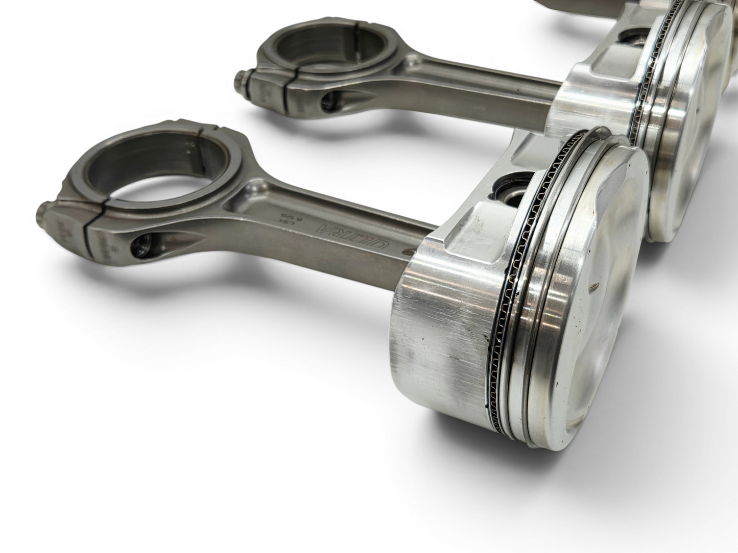 LS Engine Callies Ultra 6.125 Connecting Rods I Beam with Diamond LS2K Pistons