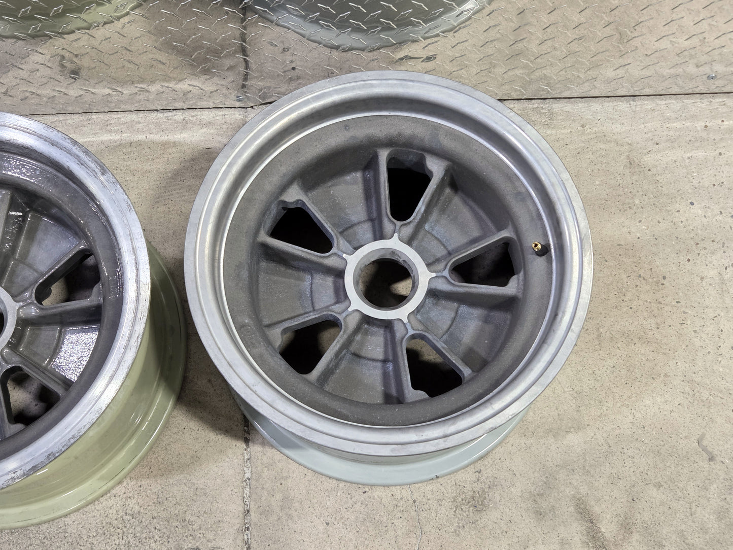 Superformance Grand Sport C2 Knockoff Replica Pin Drive Wheels - 3 Wheels