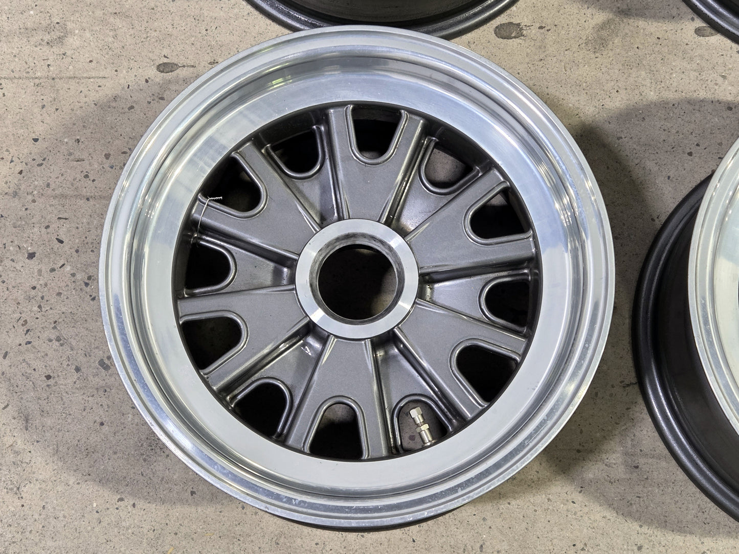 Superformance WAW Cobra Replica Knockoff 5x115 Pin Drive Wheels