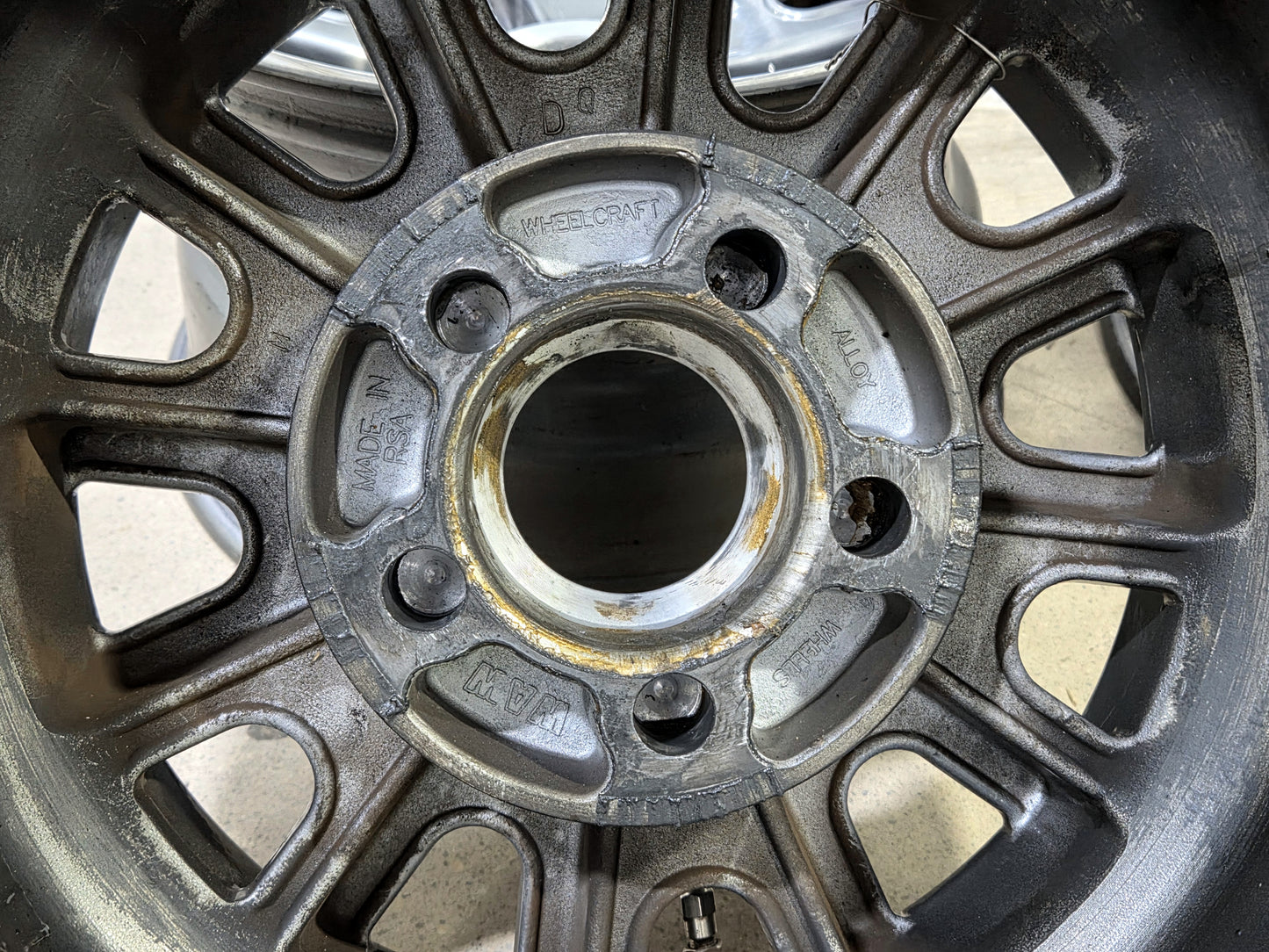 Superformance WAW Cobra Replica Knockoff 5x115 Pin Drive Wheels