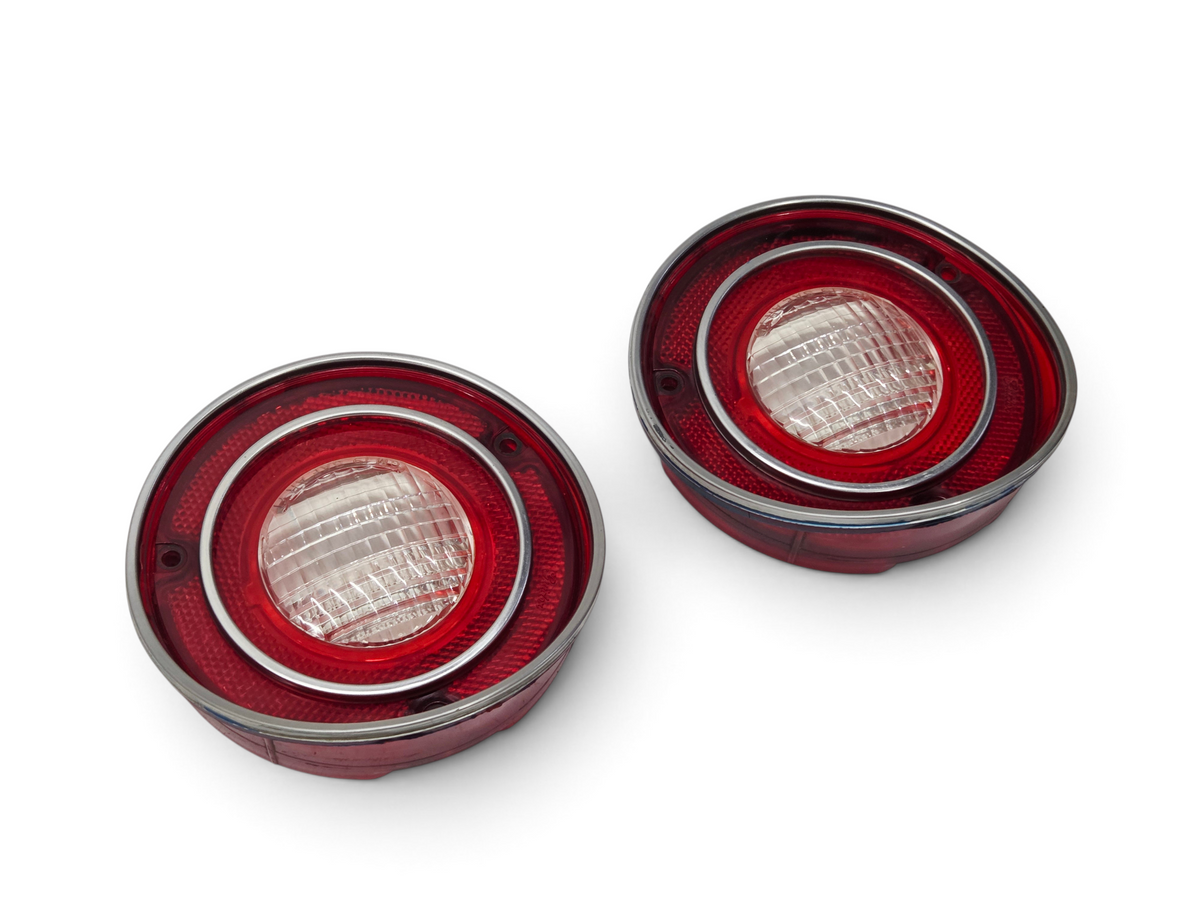 Send it Auto Parts OEM 1971 Corvette backup lamp tail light lenses with red and clear circular design