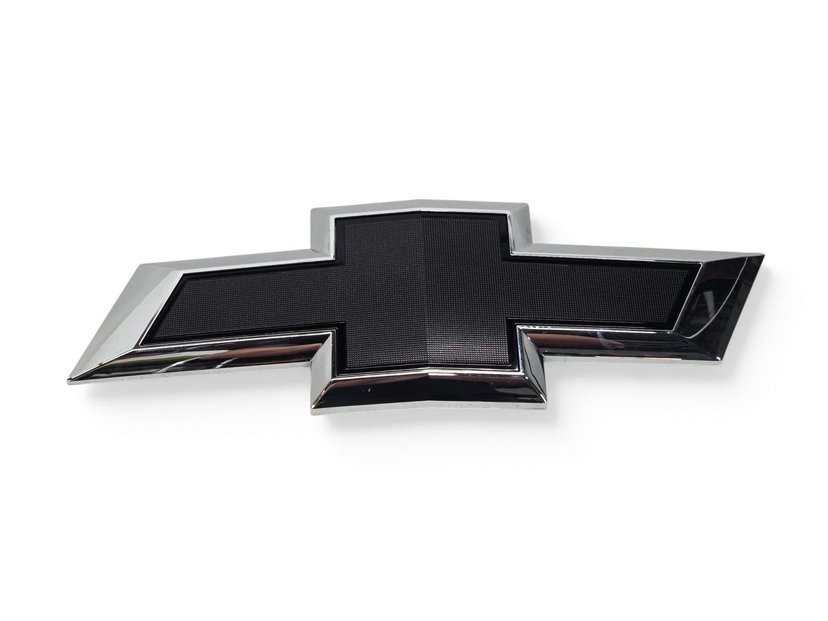 Send it Auto Parts genuine OEM black Chevrolet bowtie front grille emblem for 2019-2021 Silverado 1500