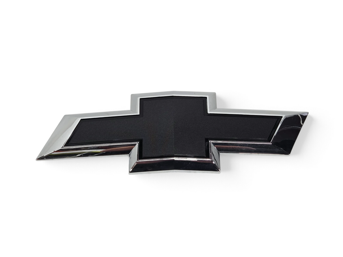 Send it Auto Parts genuine OEM black Chevrolet Silverado 1500 front grille bowtie emblem for 2019-2021 models