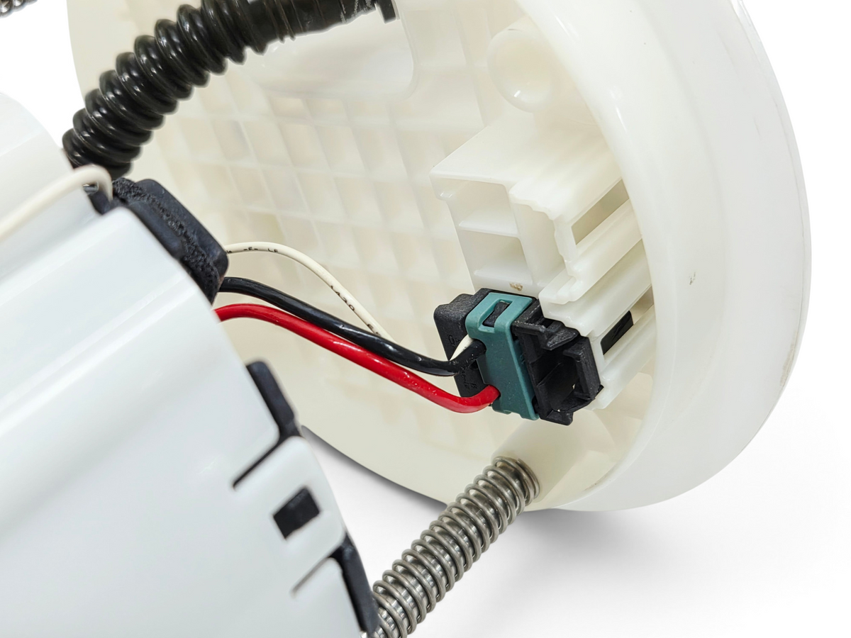 Send it Auto Parts OEM GM fuel pump sending unit for 2010-2015 Chevrolet Camaro SS 6.2L V8