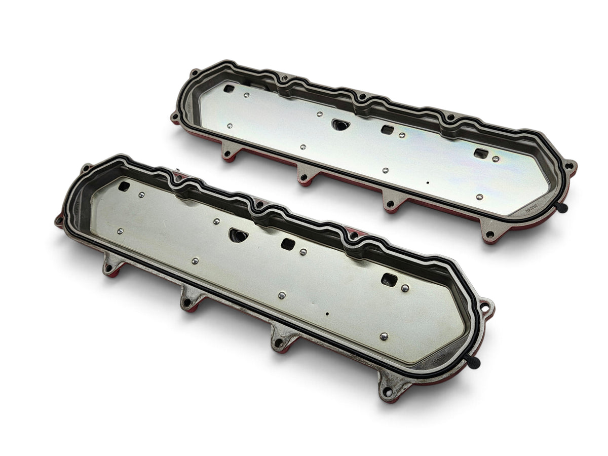 Send it Auto Parts OEM Chevy Corvette C8 Stingray 6.2L LT2 engine valve covers with metal baffles and rubber gaskets.