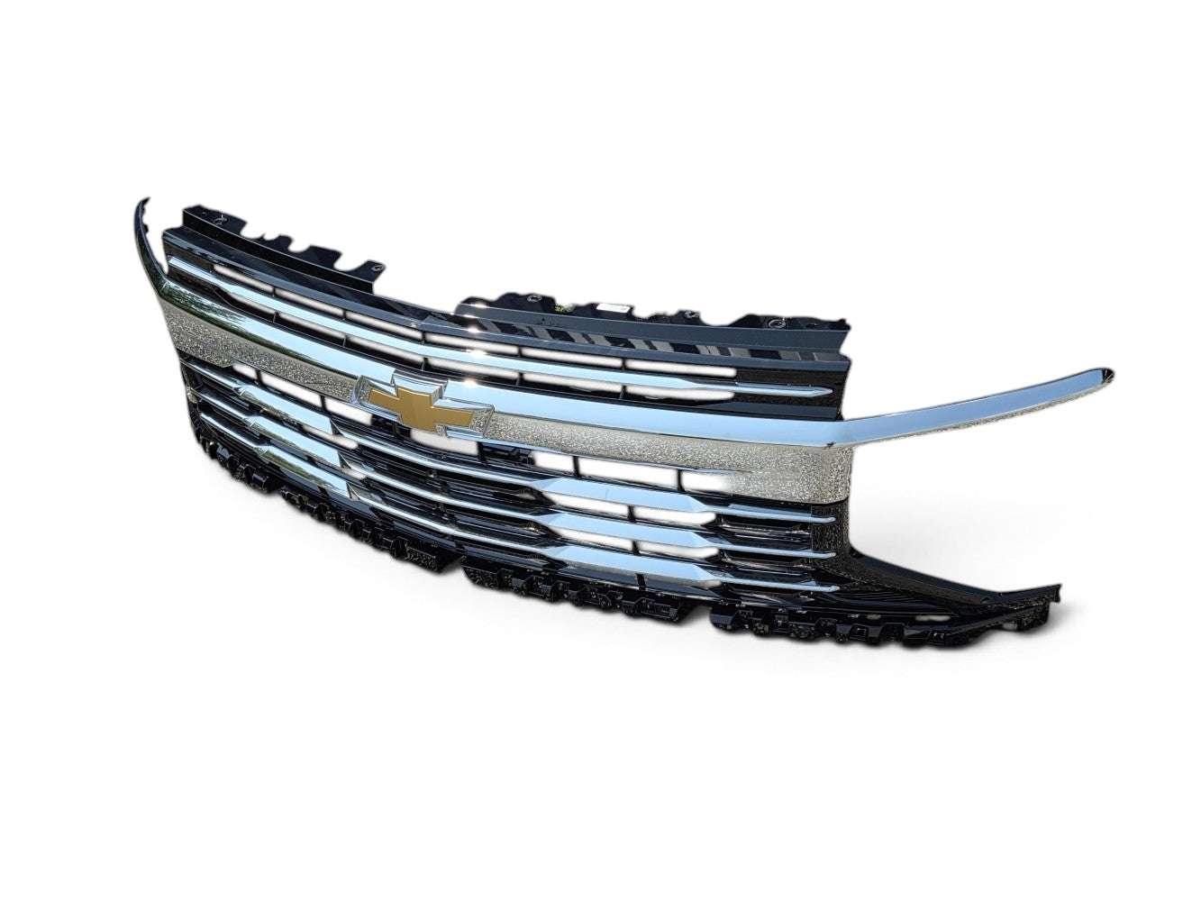 Send it Auto Parts OEM chrome and black grille assembly for 2025-2027 Chevrolet Tahoe and Suburban