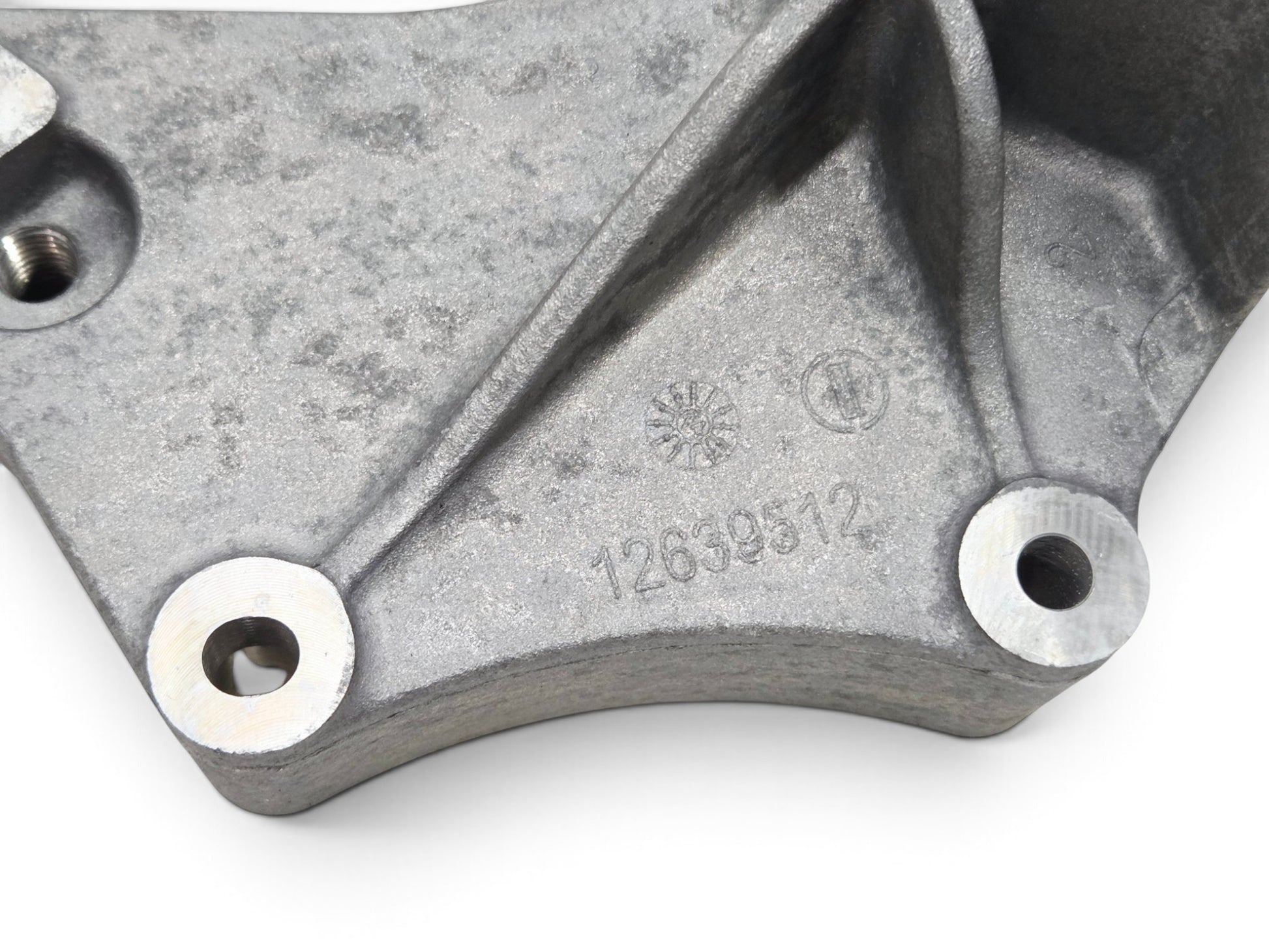 Send it Auto Parts OEM GM air conditioning compressor bracket for Chevy Corvette C7 with part number 12639512