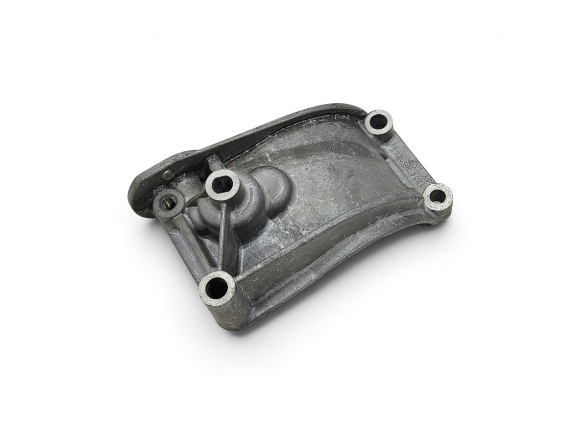 Send it Auto Parts OEM GM 12569286 air conditioning compressor bracket for 2005-2013 Chevrolet Corvette C6