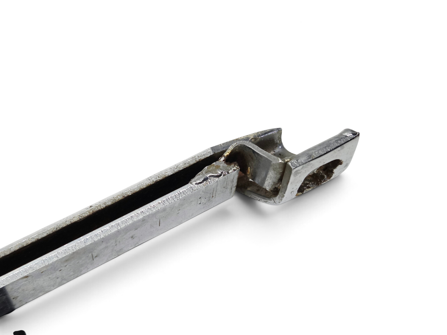 Send it Auto Parts OEM GM front license plate mounting bar and bracket for 1963-1967 Corvette C2 in chrome finish