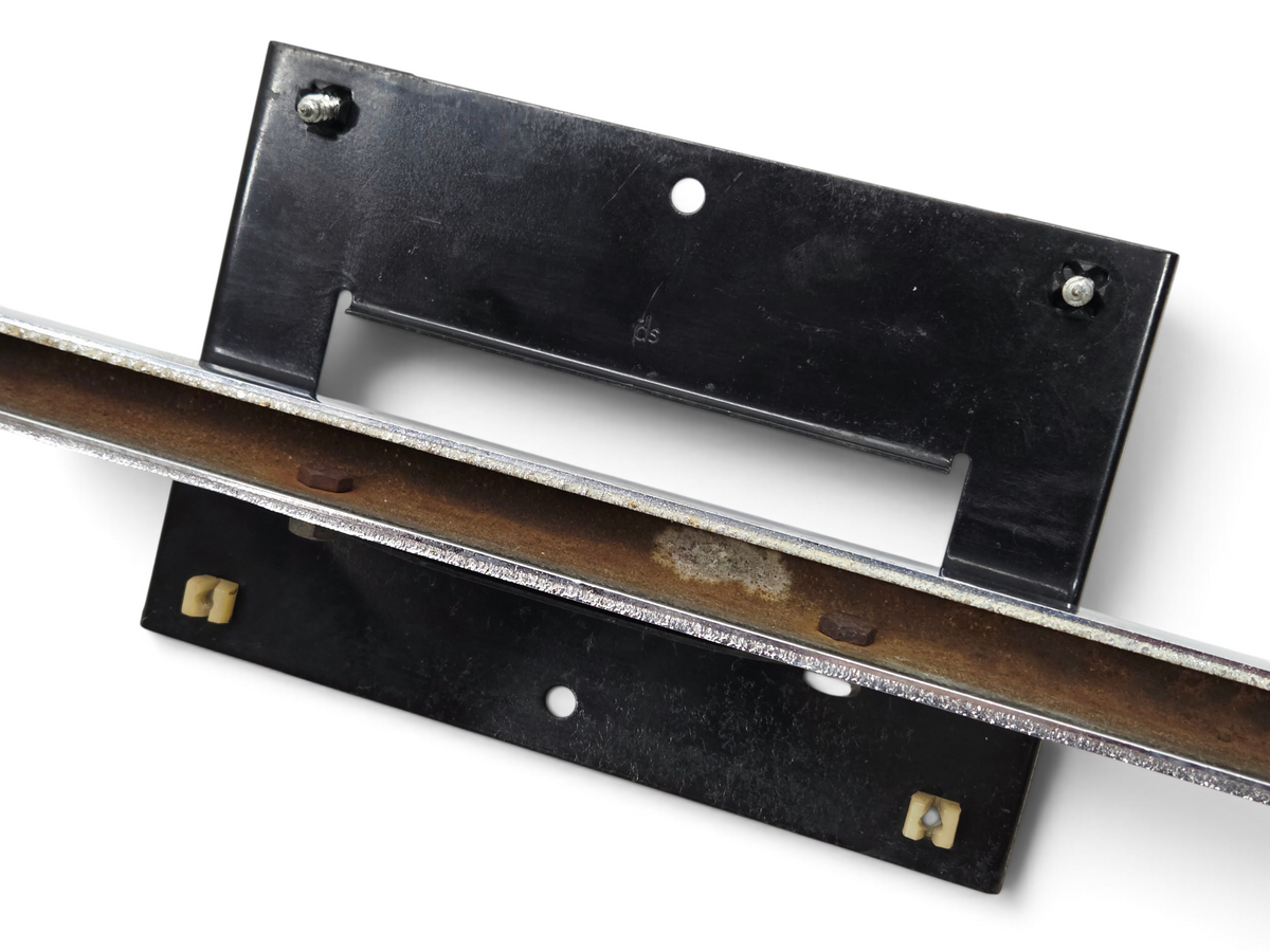 Send it Auto Parts OEM GM front license plate mounting bar and bracket for 1963-1967 Corvette C2