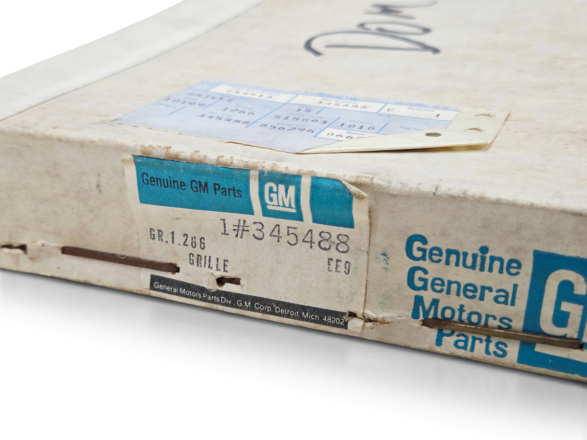 Send it Auto Parts OEM GM 345488 right bumper grille for 1975-1979 Corvette C3 in original box