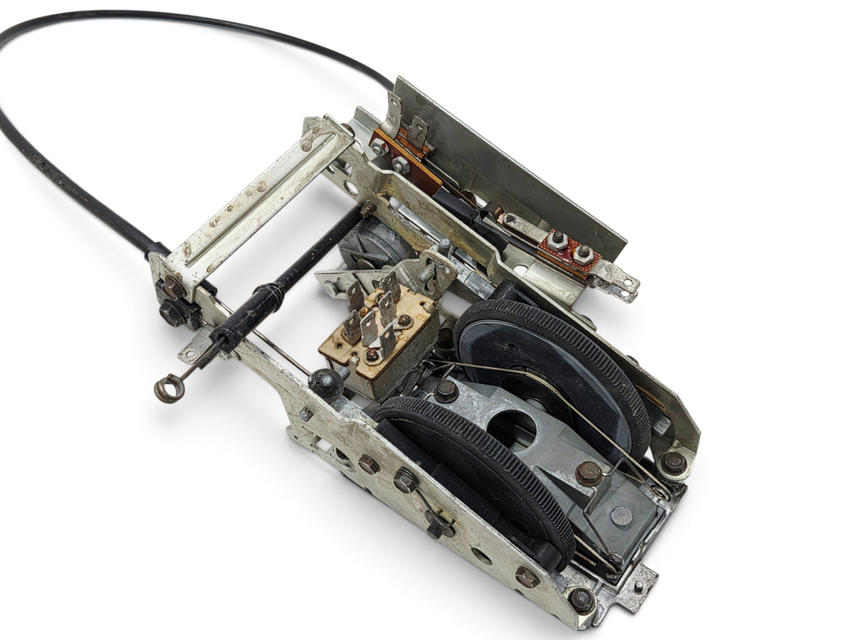 Send it Auto Parts OEM GM climate control heater and AC dash unit for 1972-1976 Corvette C3 with metal frame