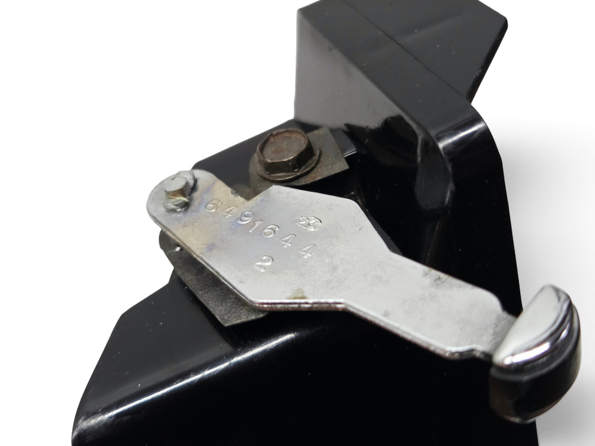 Send it Auto Parts OEM GM 1969-1976 Corvette C3 center dash AC outlet with metal flapper door and stamped part number