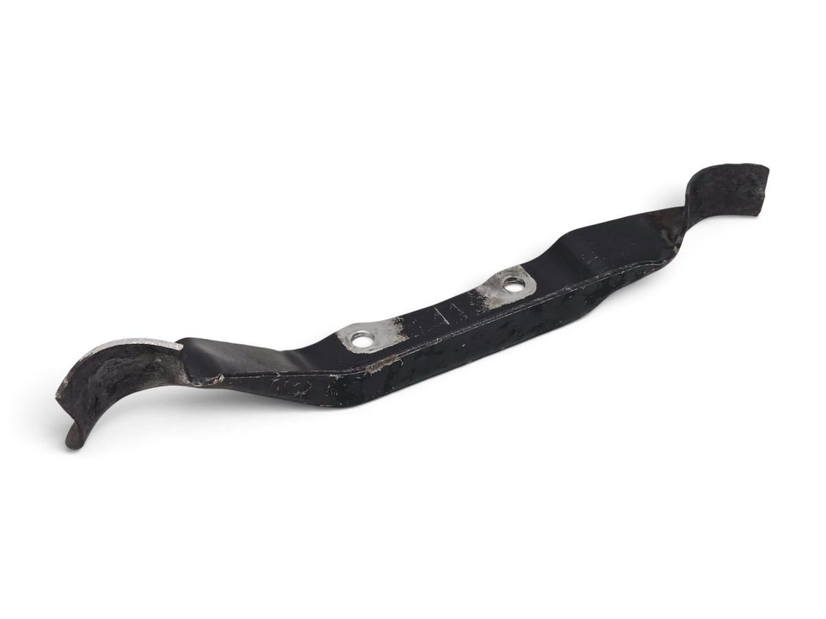 Send it Auto Parts OEM black metal center exhaust mount bracket for 1968-1974 Corvette C3 with automatic transmission