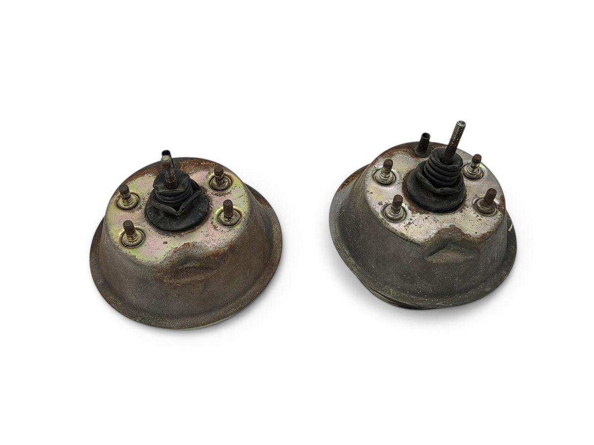 Send it Auto Parts OEM GM 1968-1982 Corvette C3 headlight vacuum actuator tank set in weathered metal finish