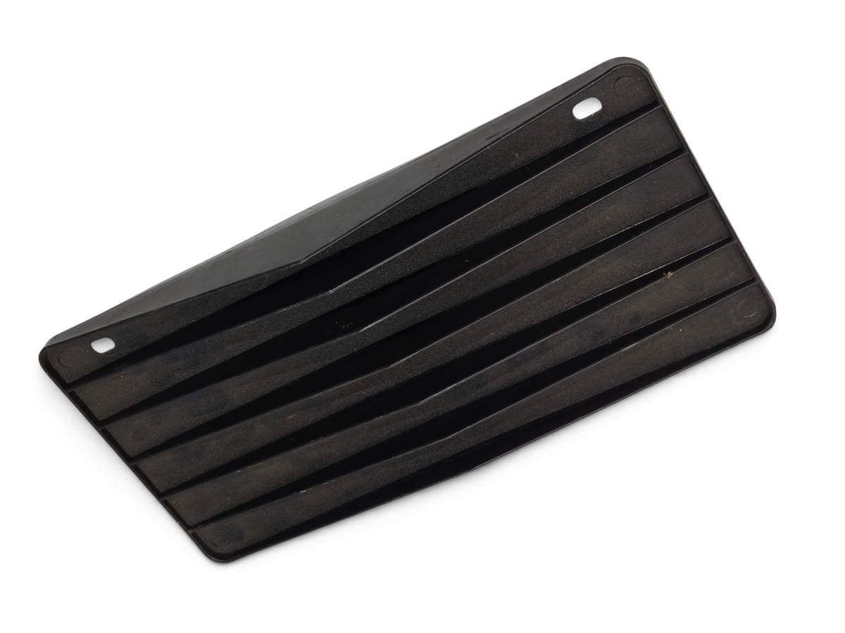 Send it Auto Parts black plastic front license plate filler grillmate for 1975-1979 Corvette C3