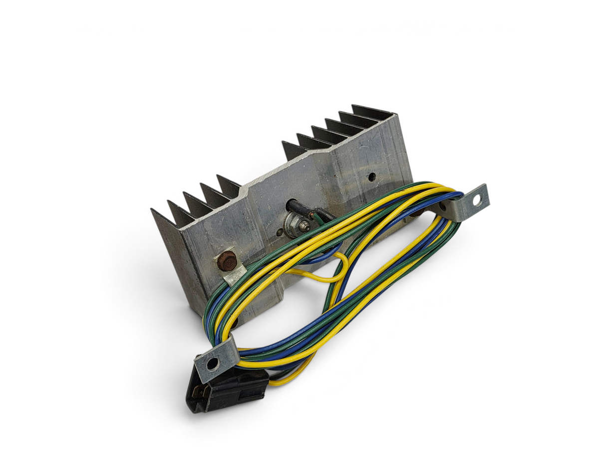 Send it Auto Parts OEM GM DS-501 heat sink for 1968-1976 Corvette C3 AM FM radio with attached wiring harness