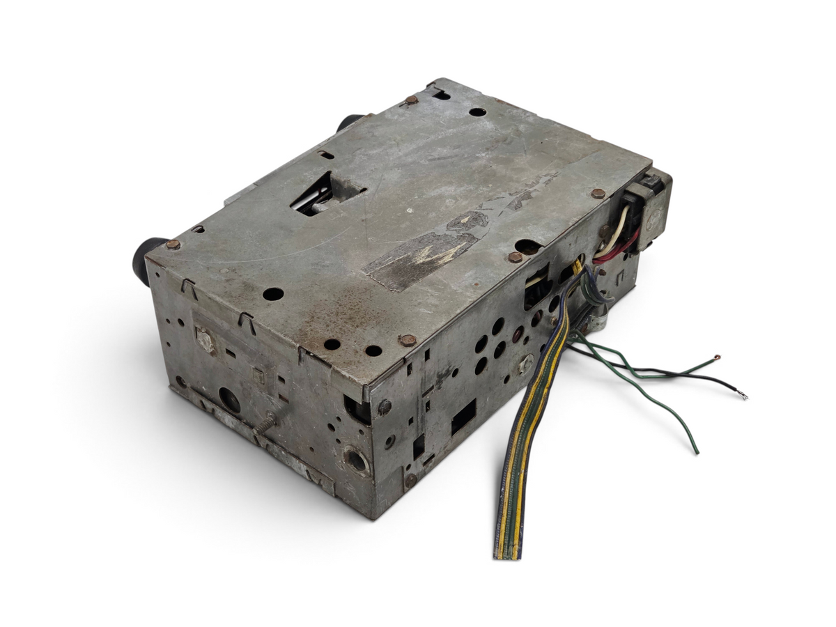 Send it Auto Parts OEM 1972-1976 Corvette C3 Delco AM FM radio unit with wiring harness