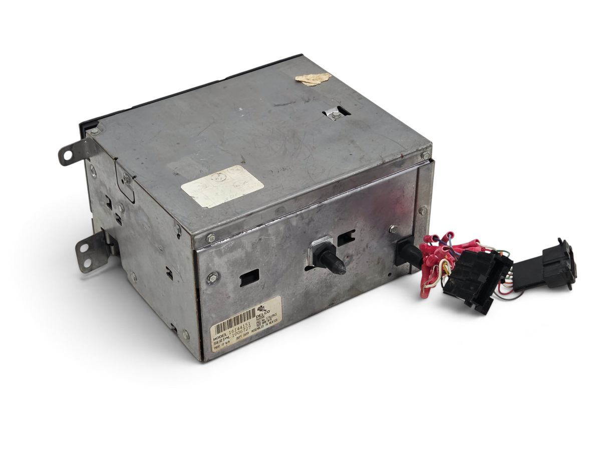 Send it Auto Parts OEM GM 16144151 Bose radio unit for 1990-1991 Corvette C4, sold for parts or repair.