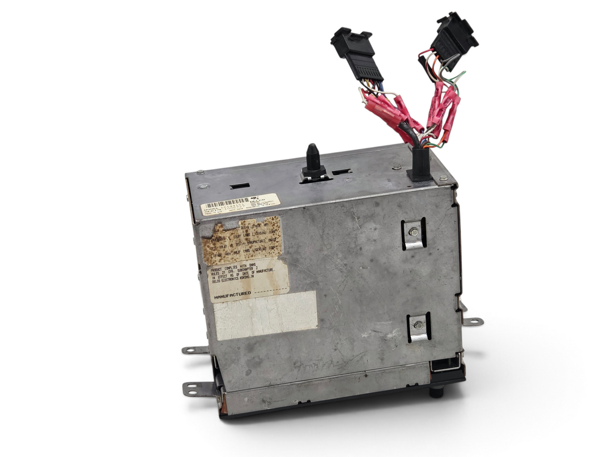 Send it Auto Parts OEM 1990-1991 Corvette C4 Bose radio unit for parts or repair with wiring harness