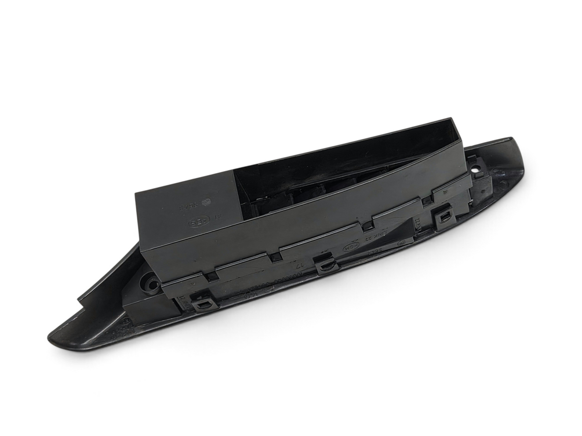 Send it Auto Parts OEM black plastic dash air vent for 1990-1991 Corvette C4
