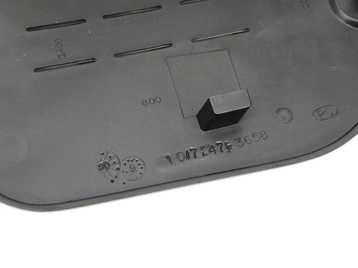 Send it Auto Parts OEM black plastic fuse panel door for 1990-1991 Corvette C4 with part number 10172478