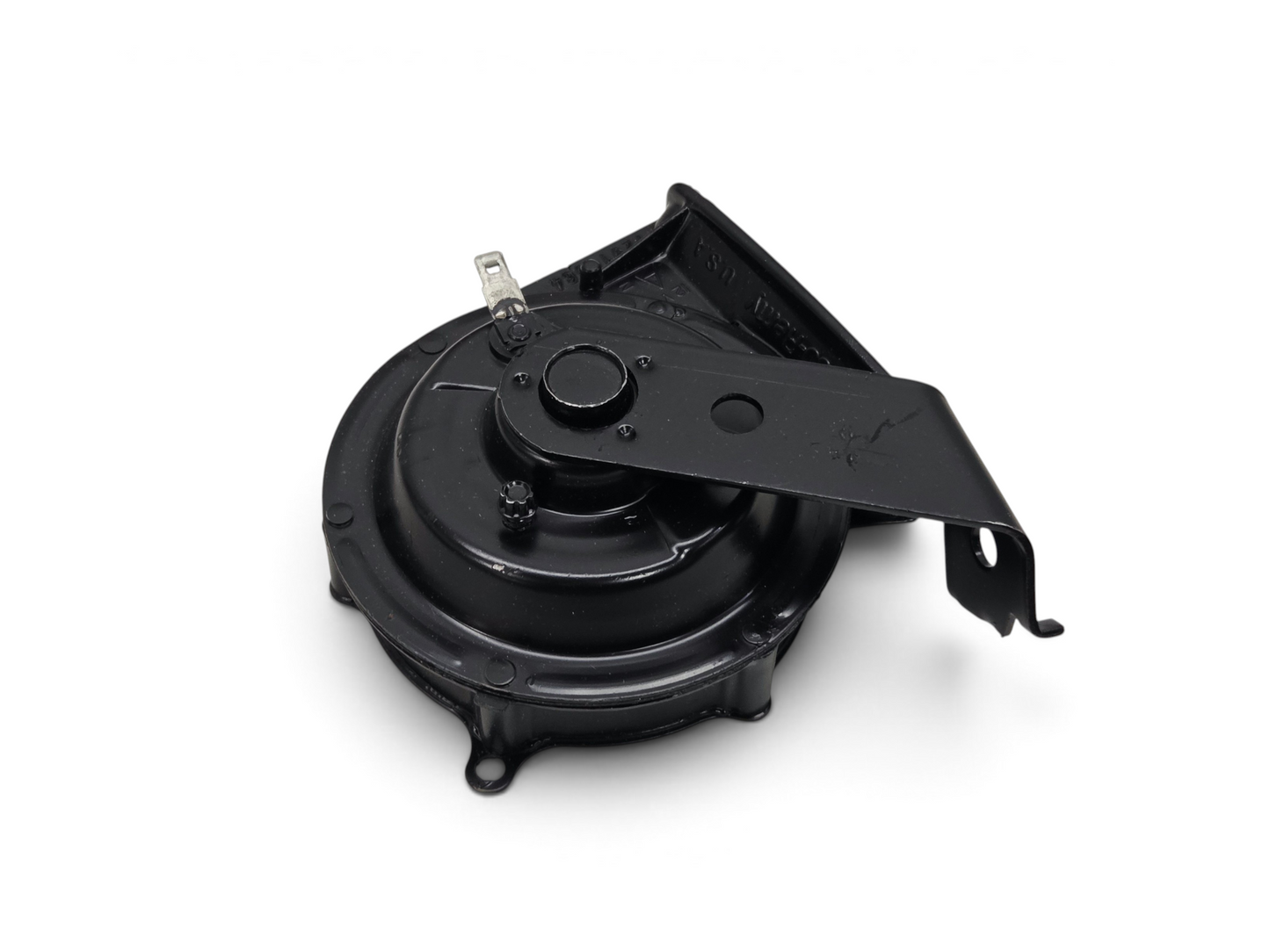 Send it Auto Parts genuine OEM GM black horn for 1984-1986 Corvette C4 with mounting bracket