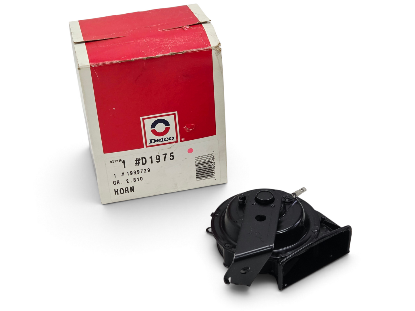 Send it Auto Parts OEM GM Corvette C4 horn with original Delco box, part number 1999729