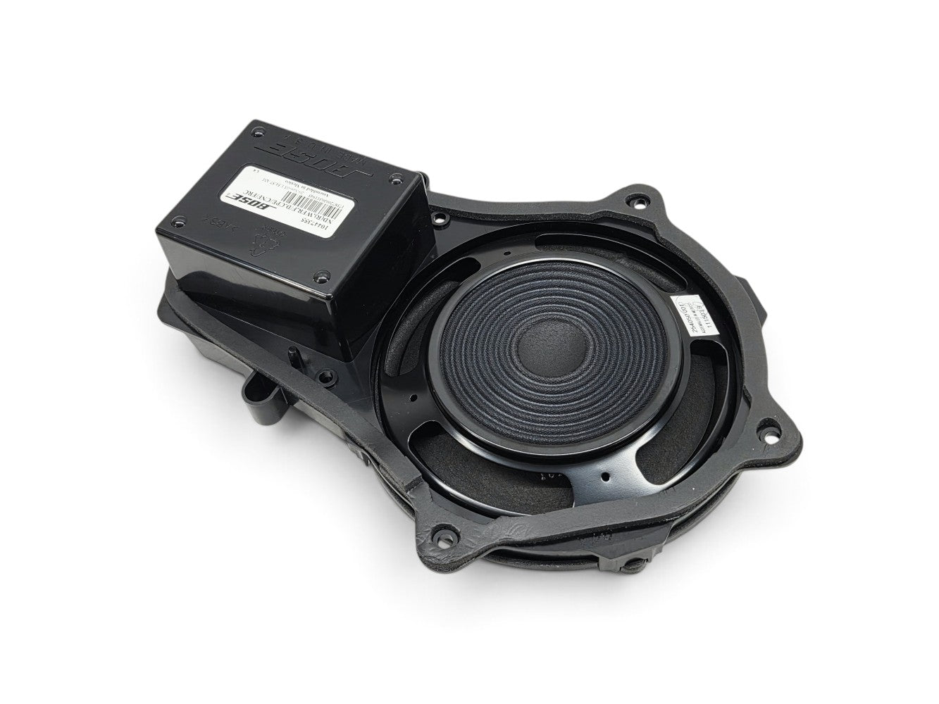 Send it Auto Parts OEM Bose door speaker for 1997-2004 Chevrolet Corvette C5, part number 10447355.