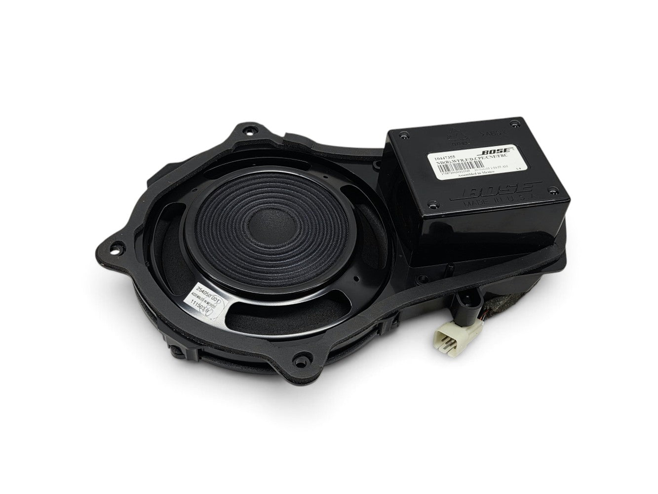 Send it Auto Parts OEM Bose door speaker for 1997-2004 Chevrolet Corvette C5 with integrated amplifier