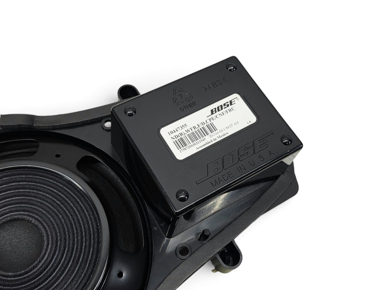 Send it Auto Parts OEM Bose door speaker for 1997-2004 Chevrolet Corvette C5 with part number 10447355