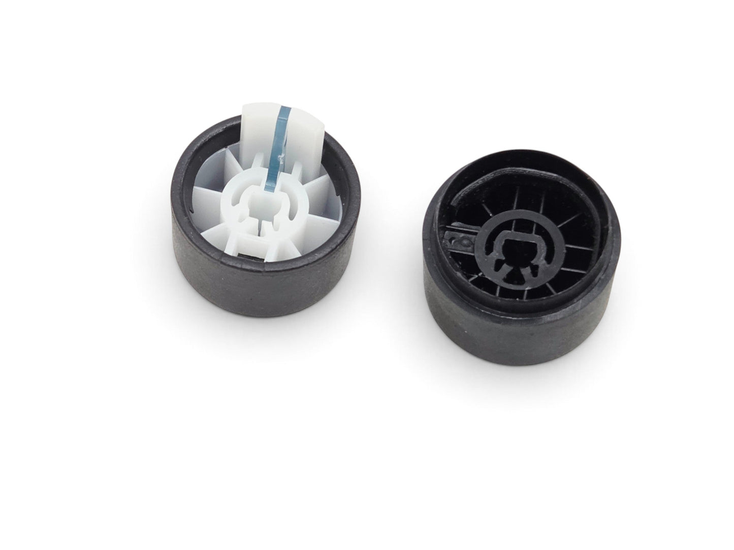 Send it Auto Parts OEM black plastic radio volume and tuner control knobs for 1997-2004 Chevrolet Corvette C5