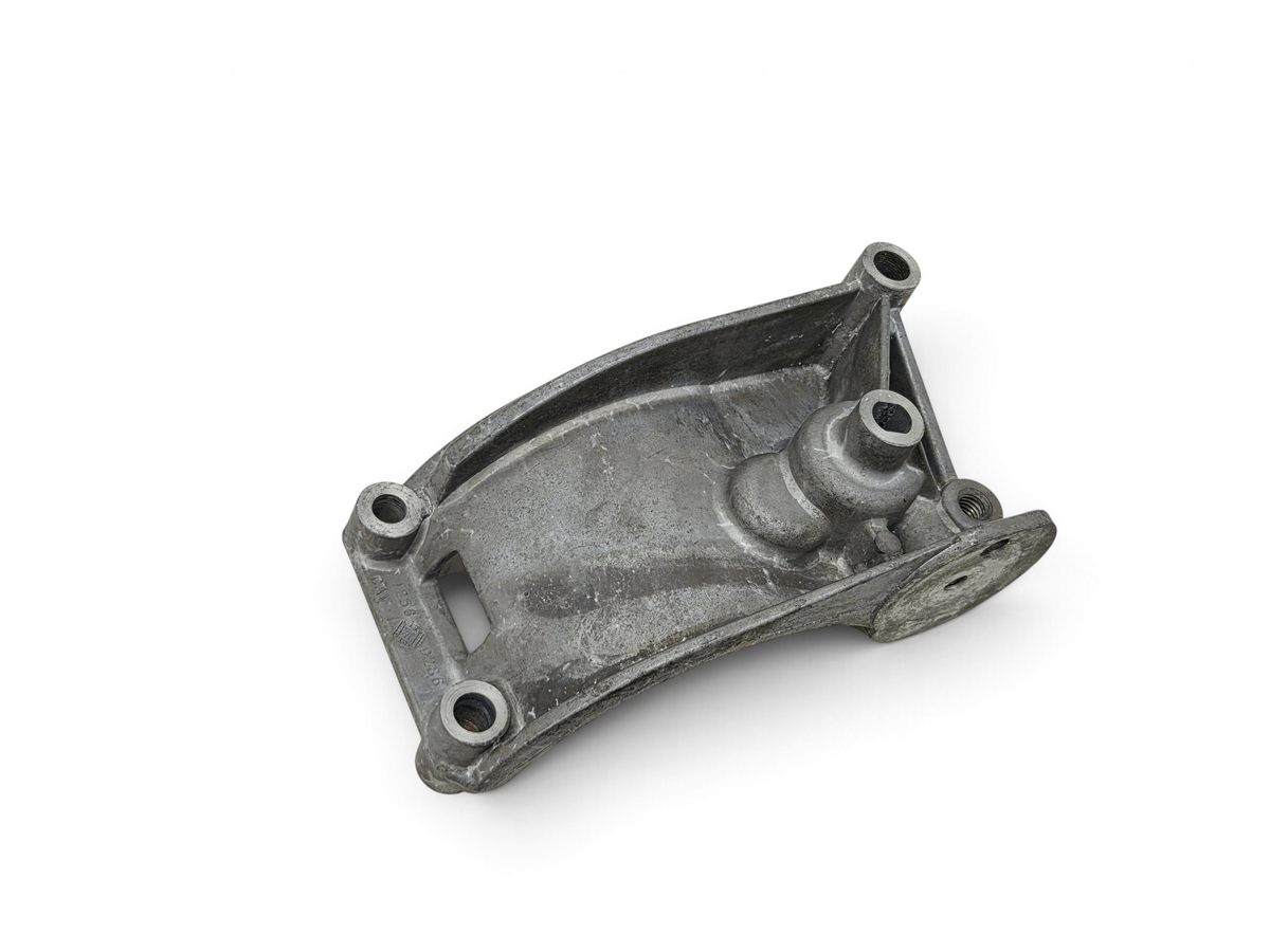 Send it Auto Parts OEM GM 12569286 air conditioning compressor bracket for 2005-2013 Chevrolet Corvette C6