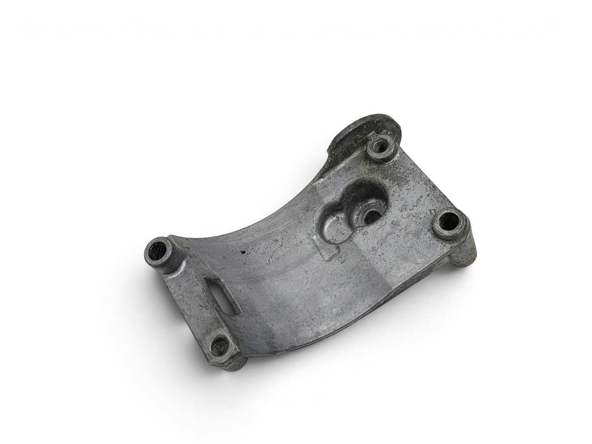 Send it Auto Parts OEM GM air conditioning compressor bracket for 2005-2013 Chevrolet Corvette C6