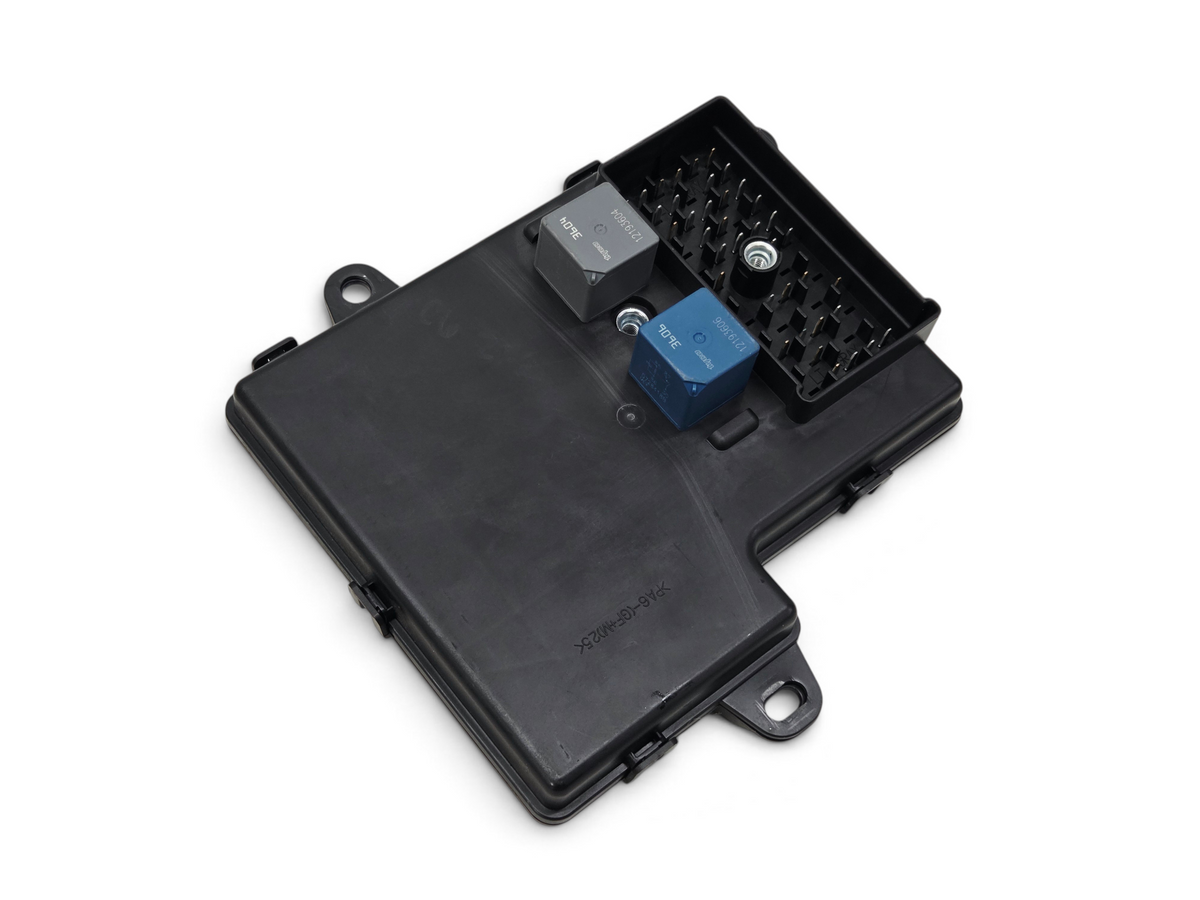 Send it Auto Parts OEM GM body control module for 2008-2013 Chevrolet Corvette C6 with blue and grey relays