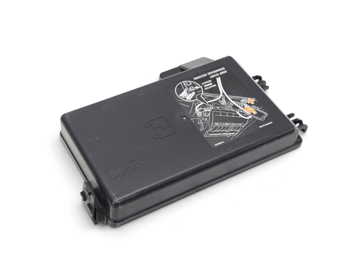 Send it Auto Parts OEM black engine fuse box lid cover for 2005-2013 Corvette C6 with jump-start diagram label