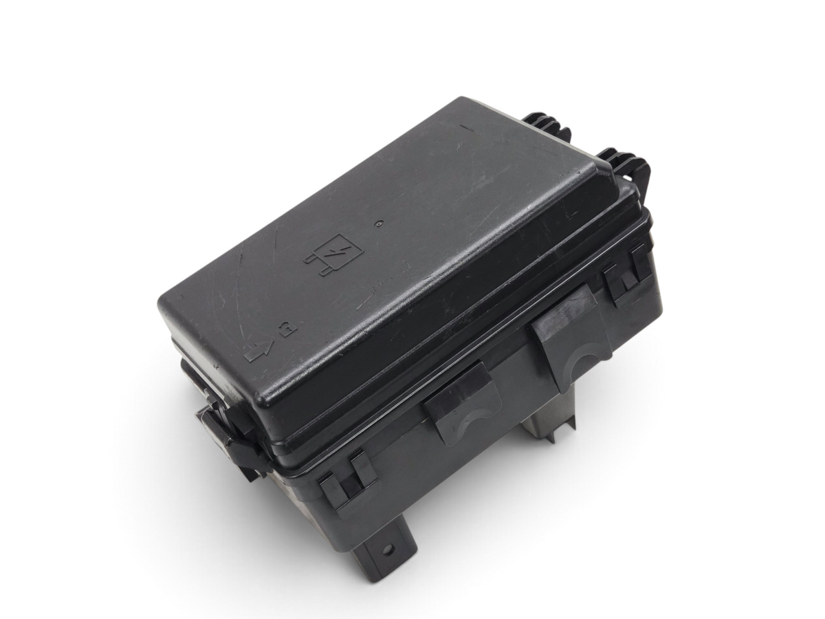 Send it Auto Parts OEM black fuse junction box with cover for 2005-2007 Chevrolet Corvette C6