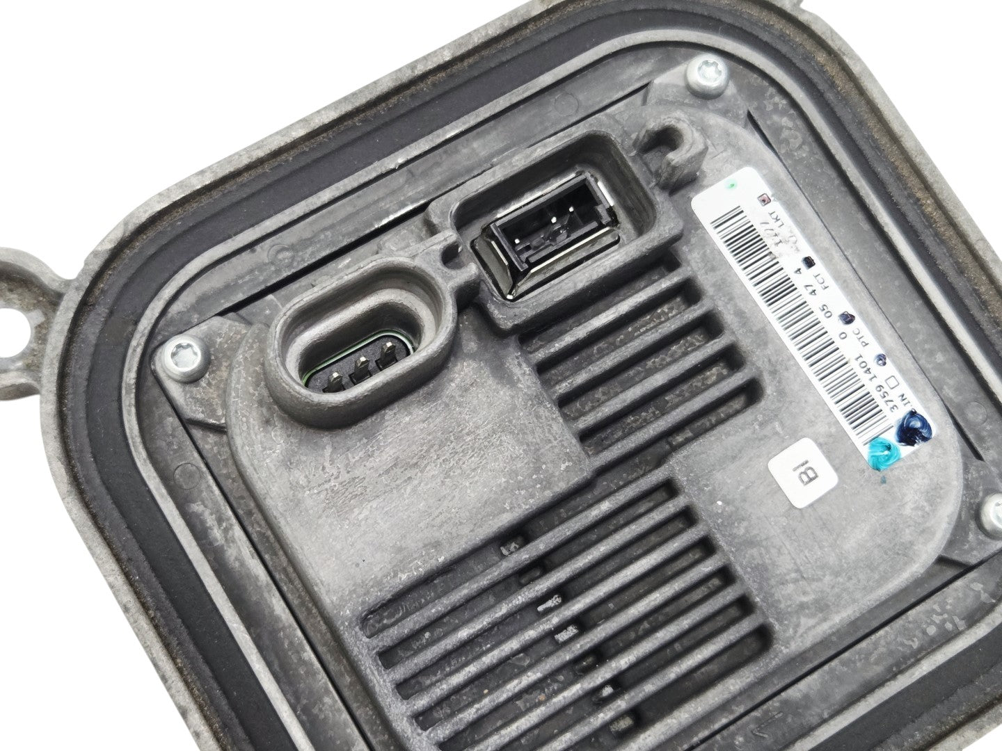 Send it Auto Parts OEM GM headlight ballast module for 2005-2013 Corvette C6 with connector ports and metal casing