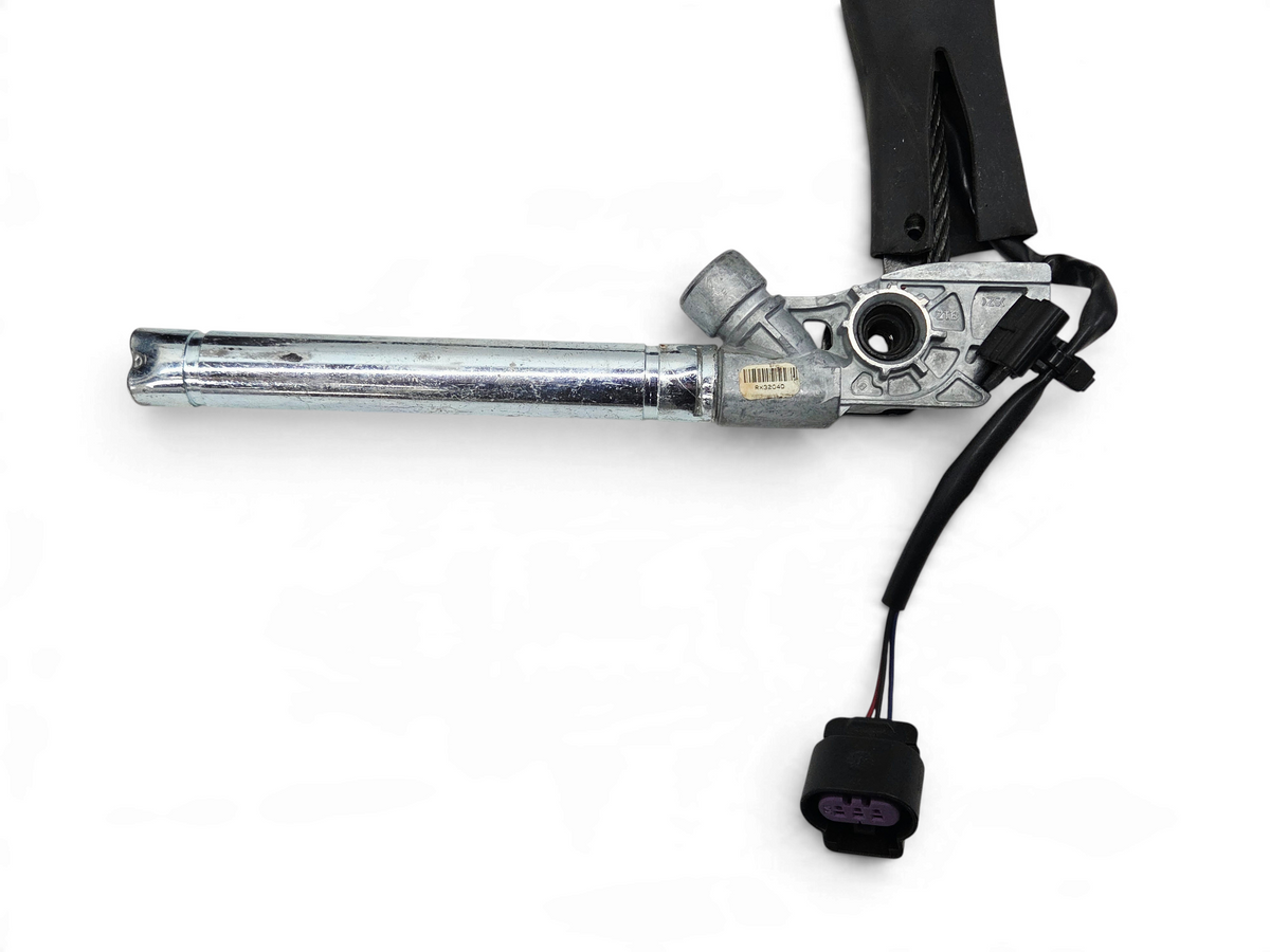 Send it Auto Parts OEM black right front seat belt tensioner for 2013 Corvette C6 with wiring harness