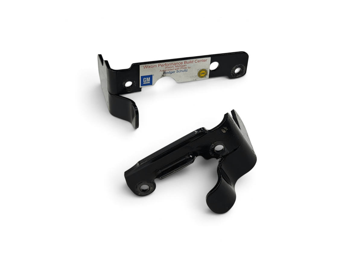 Send it Auto Parts OEM black metal intake manifold brackets for Corvette C6 Z06 LS7 with GM build center plate
