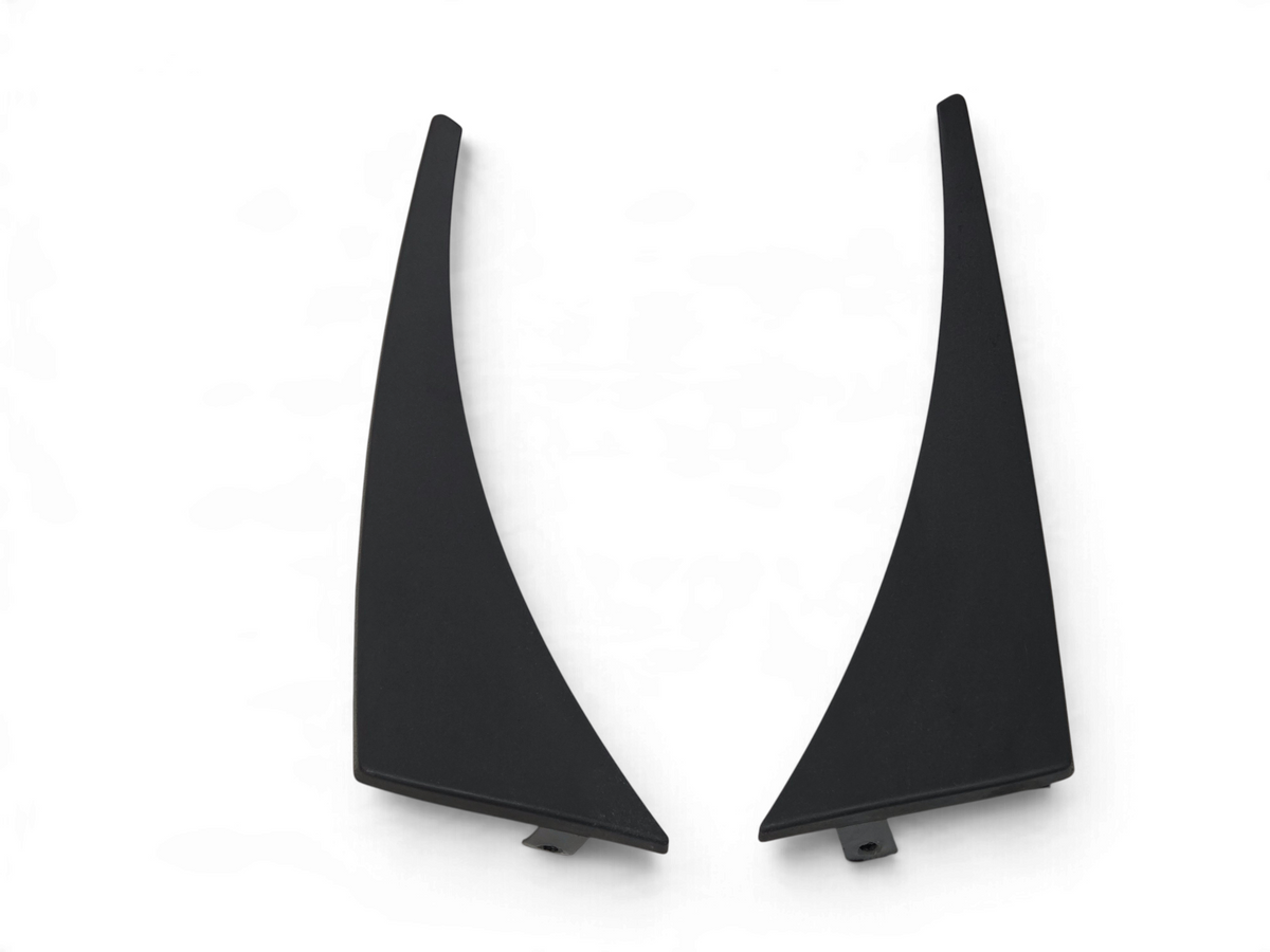 Send it Auto Parts OEM black front wheel opening splash guards for 2014-2019 Chevrolet Corvette C7
