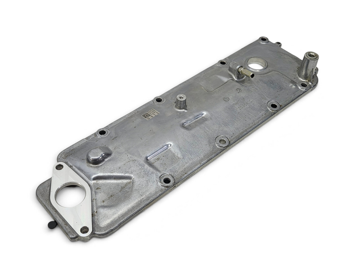 Send it Auto Parts OEM GM LT2 engine valley cover for 2020-2025 Chevy Corvette C8, silver metal automotive part