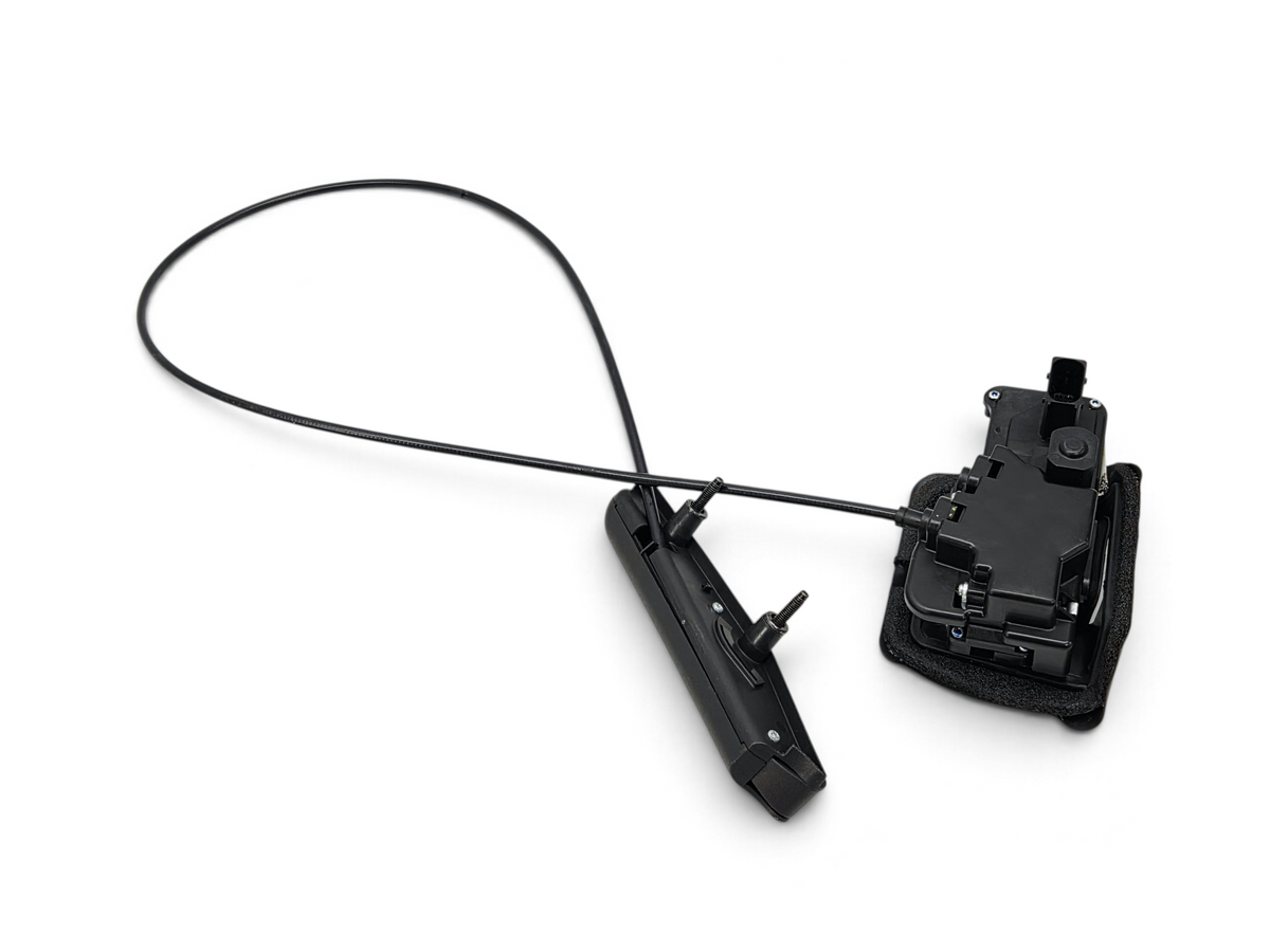 Send it Auto Parts OEM passenger side door lock actuator and emergency handle assembly for 2005-2013 Chevrolet Corvette