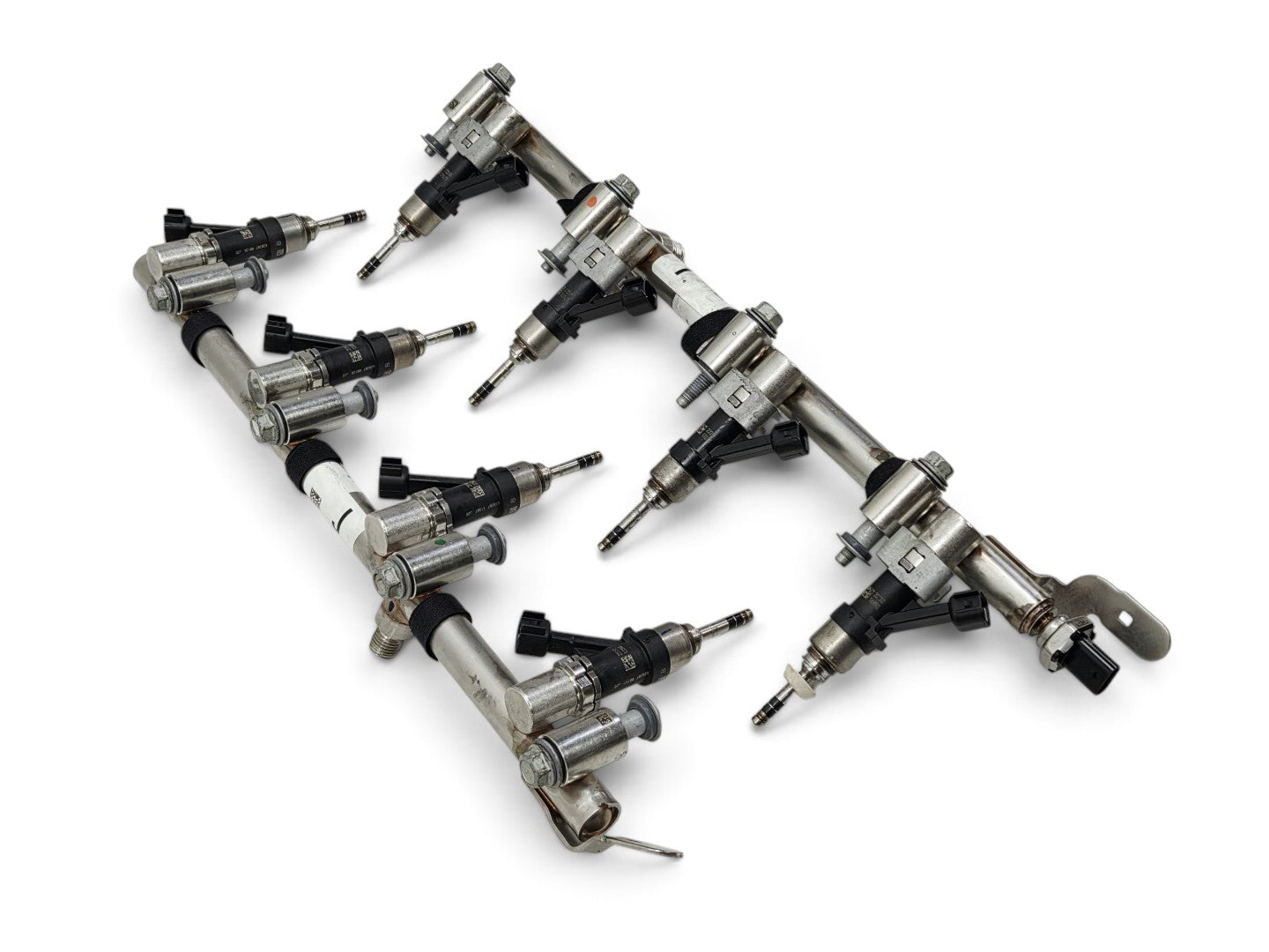 Send it Auto Parts OEM fuel rails and 6mm tip fuel injectors for GM 6.2L and 6.6L Gen V engines