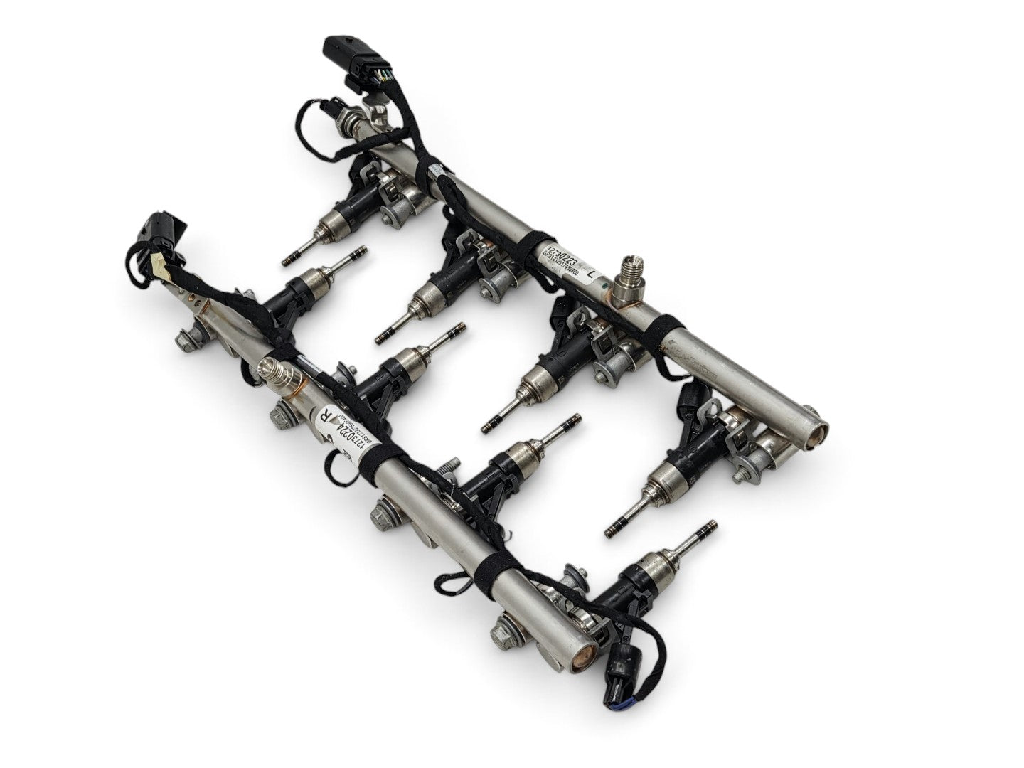 Send it Auto Parts OEM fuel rails, wiring harness, and 6mm tip fuel injectors for GM 6.2L and 6.6L Gen V engines.