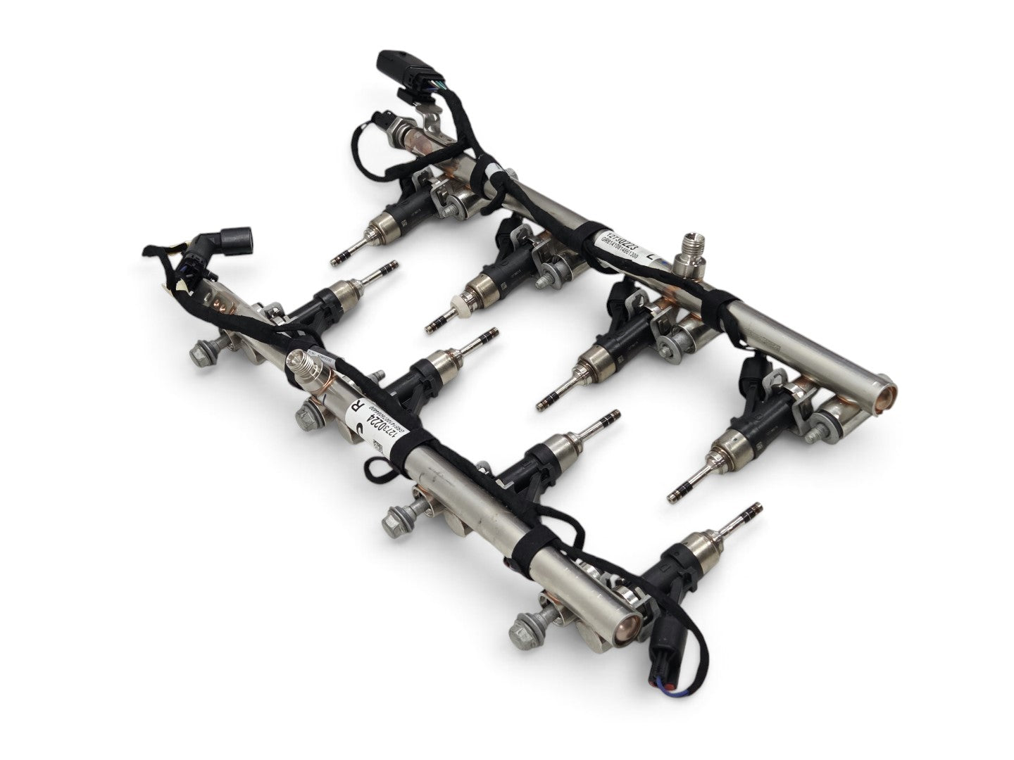 Send it Auto Parts OEM fuel rails, harness, and 6mm tip injectors for GM 6.2L and 6.6L Gen V engines.