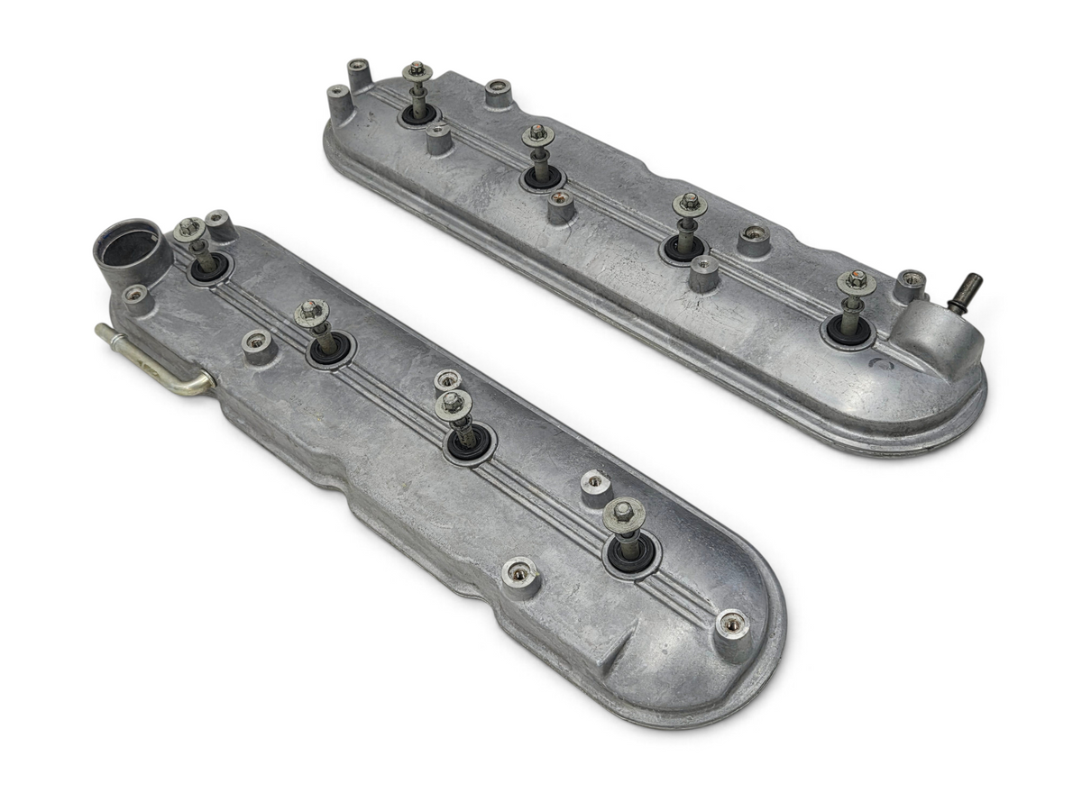 Send it Auto Parts OEM LS Gen IV rocker arm valve covers for 4.8 5.3 6.0 engines, including mounting bolts.