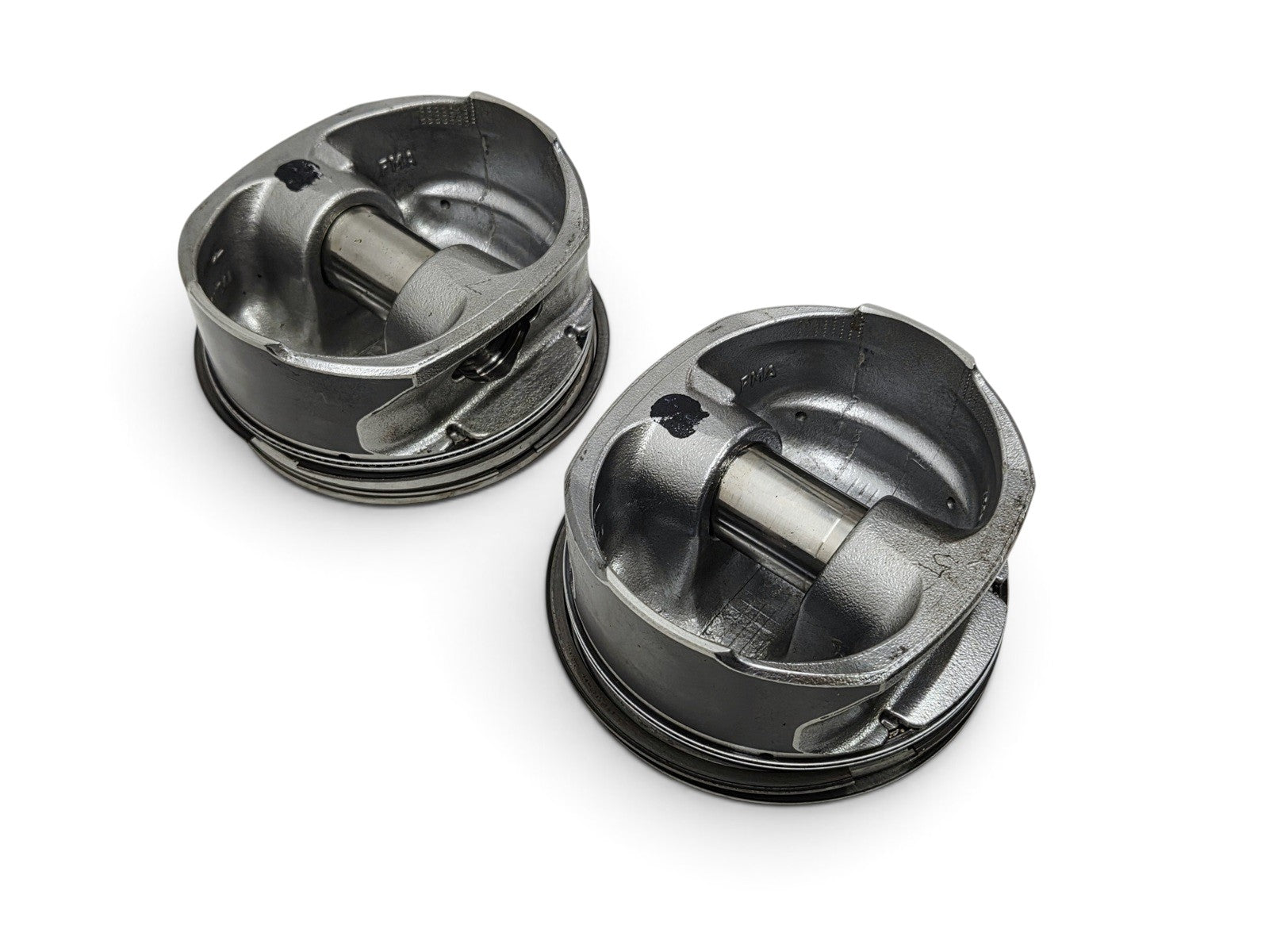 Send it Auto Parts set of two OEM GM 6.2L LS3 flat top pistons with pins and clips for V8 engines.