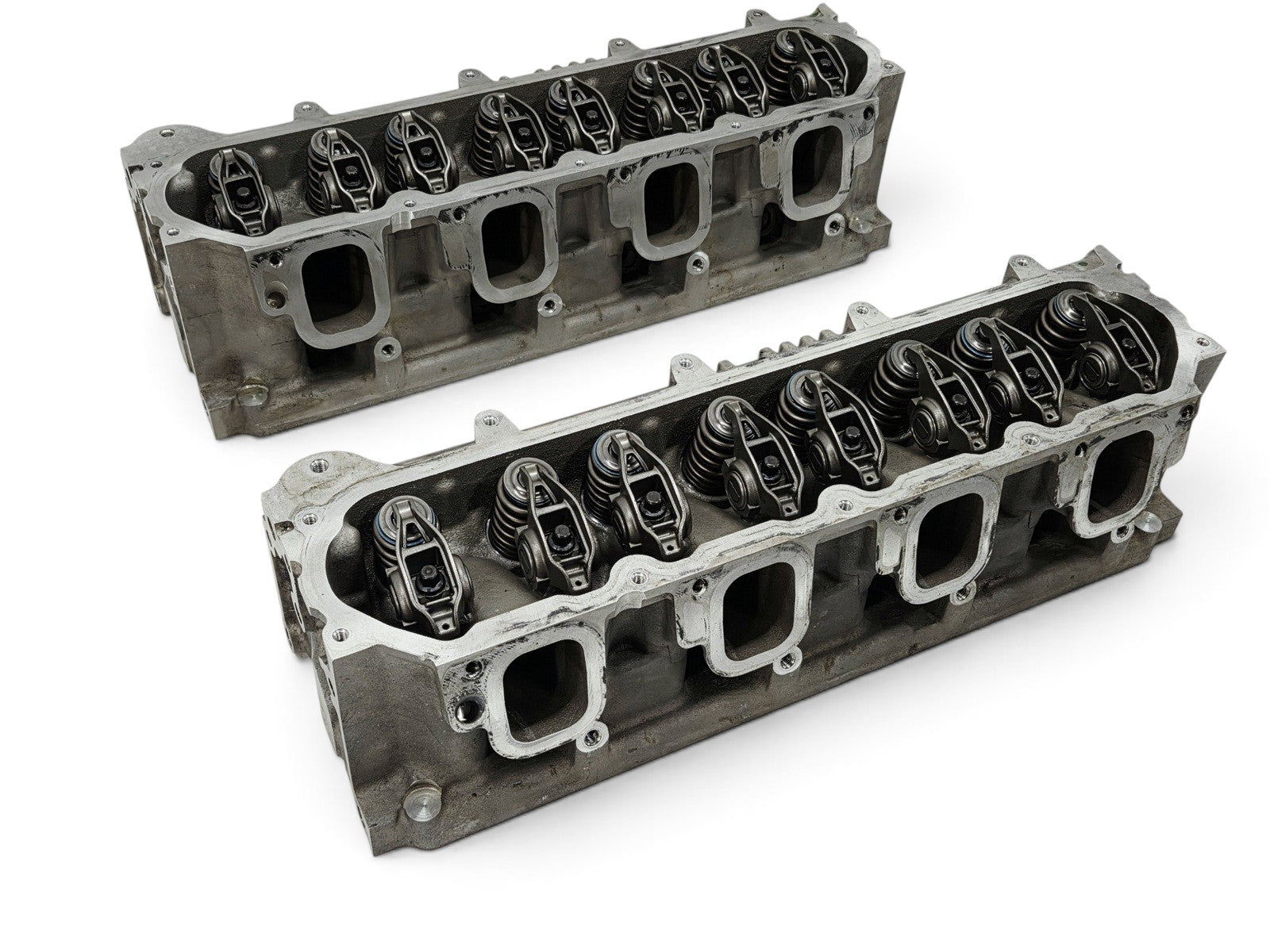 Send it Auto Parts pair of OEM GM LT4 6.2L cylinder heads with lash caps for Corvette and Camaro engines.